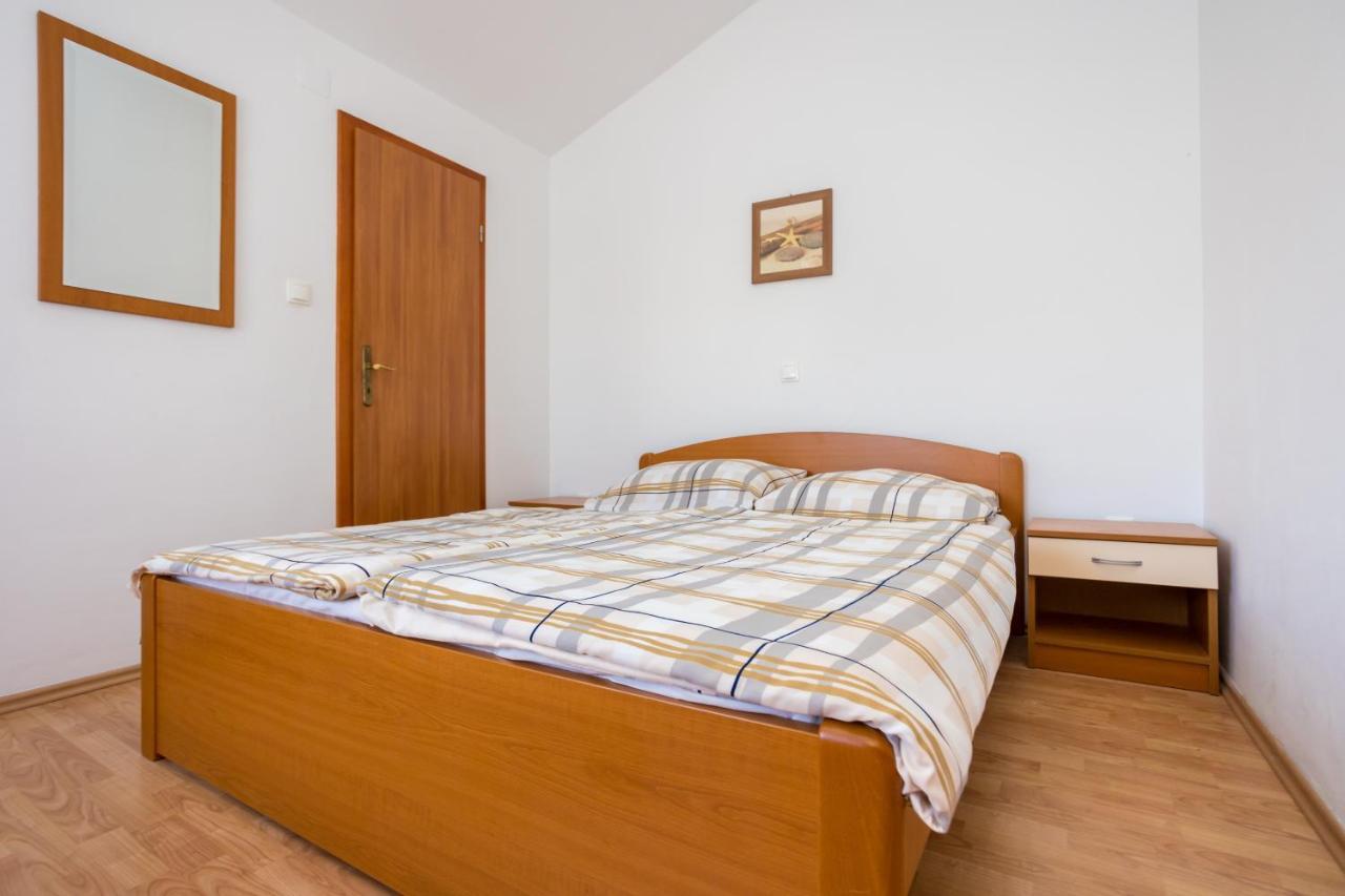 Apartmani Sandra Malinska Sveti Vid-Miholjice Zewnętrze zdjęcie